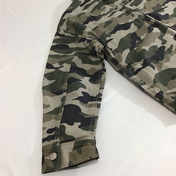 H&M Divided Green Camouflage Jacket Utility Field Shirt Barn Jacket New Size L - Picture 4 of 13